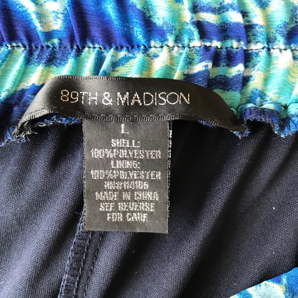 89th & Madison Aztec Abstract maxi Skirt (L) - Picture 4 of 6